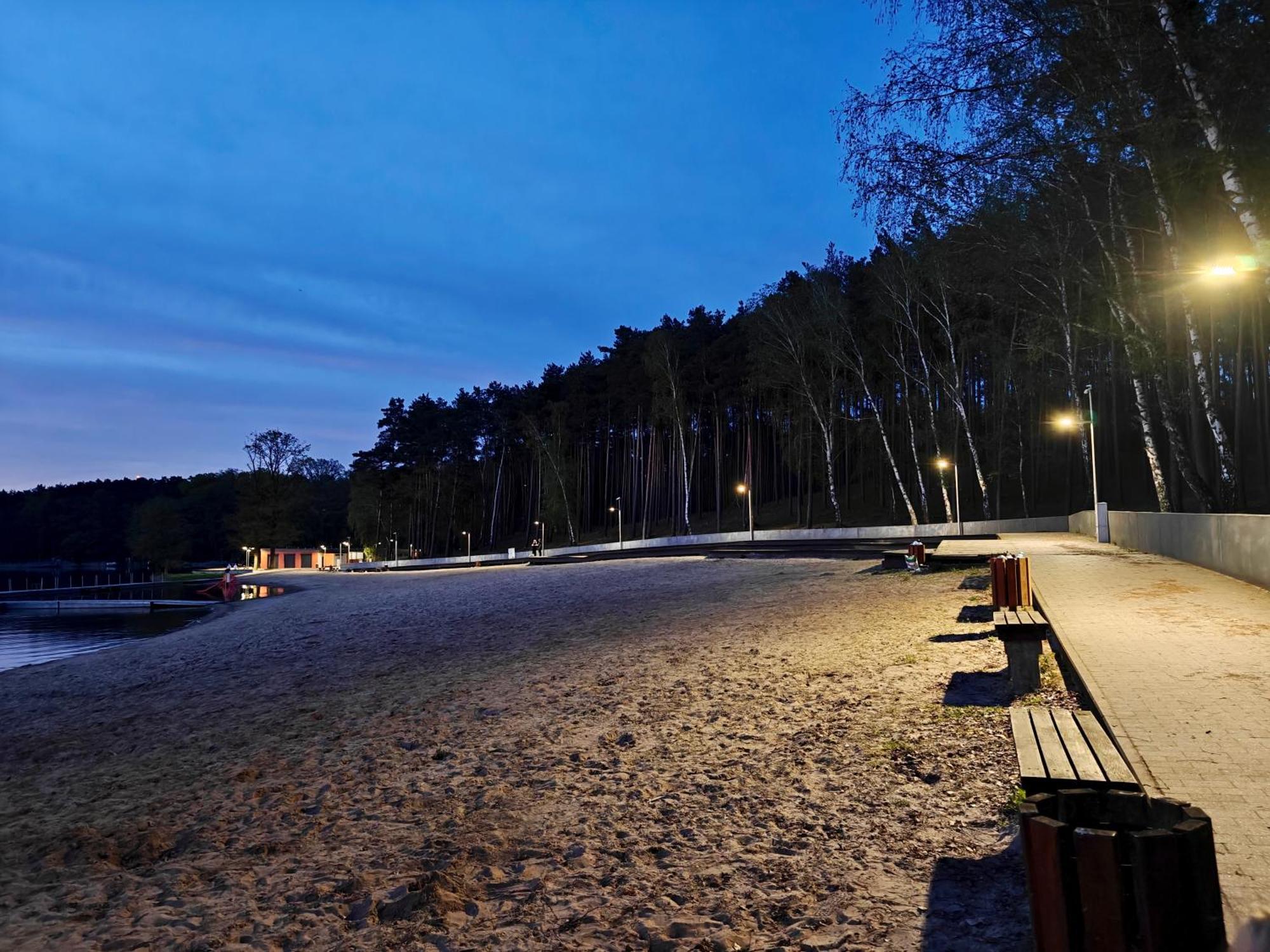 Lesna Ostoja W Centrum Puszczy Nadnoteckiej Otoczona 3 Jeziorami Miedzychod Exteriör bild